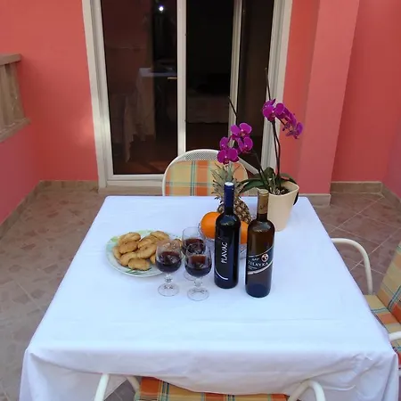 Studios Ravlic Marija Makarska