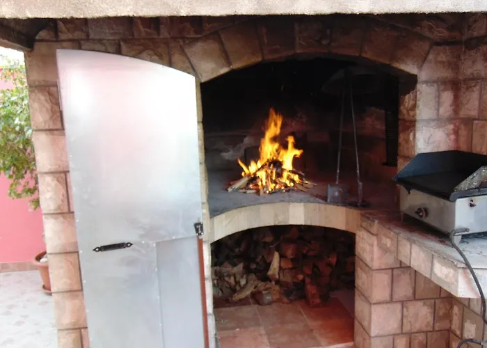 Ravlic Marija شقة